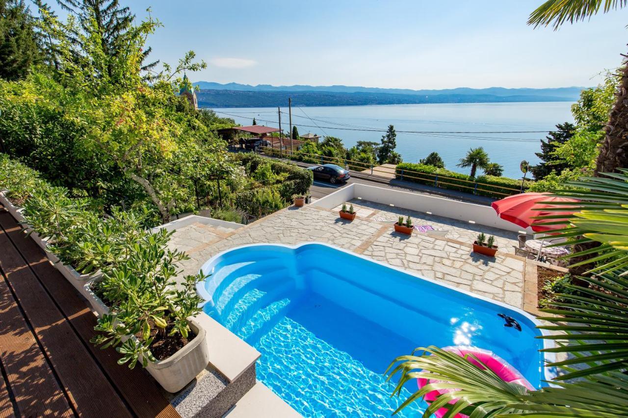 Apartmani Hrvatin *