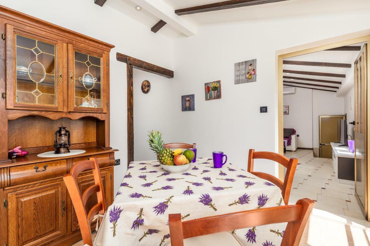 Apartmani Hrvatin Apartment
