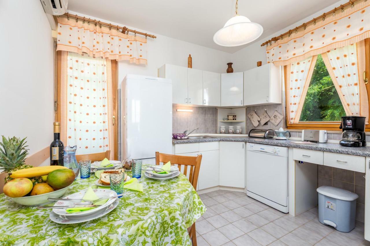 Apartmani Hrvatin Apartment *