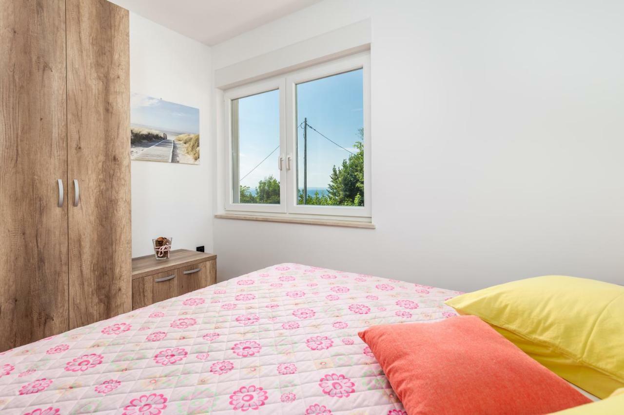 Apartmani Hrvatin *